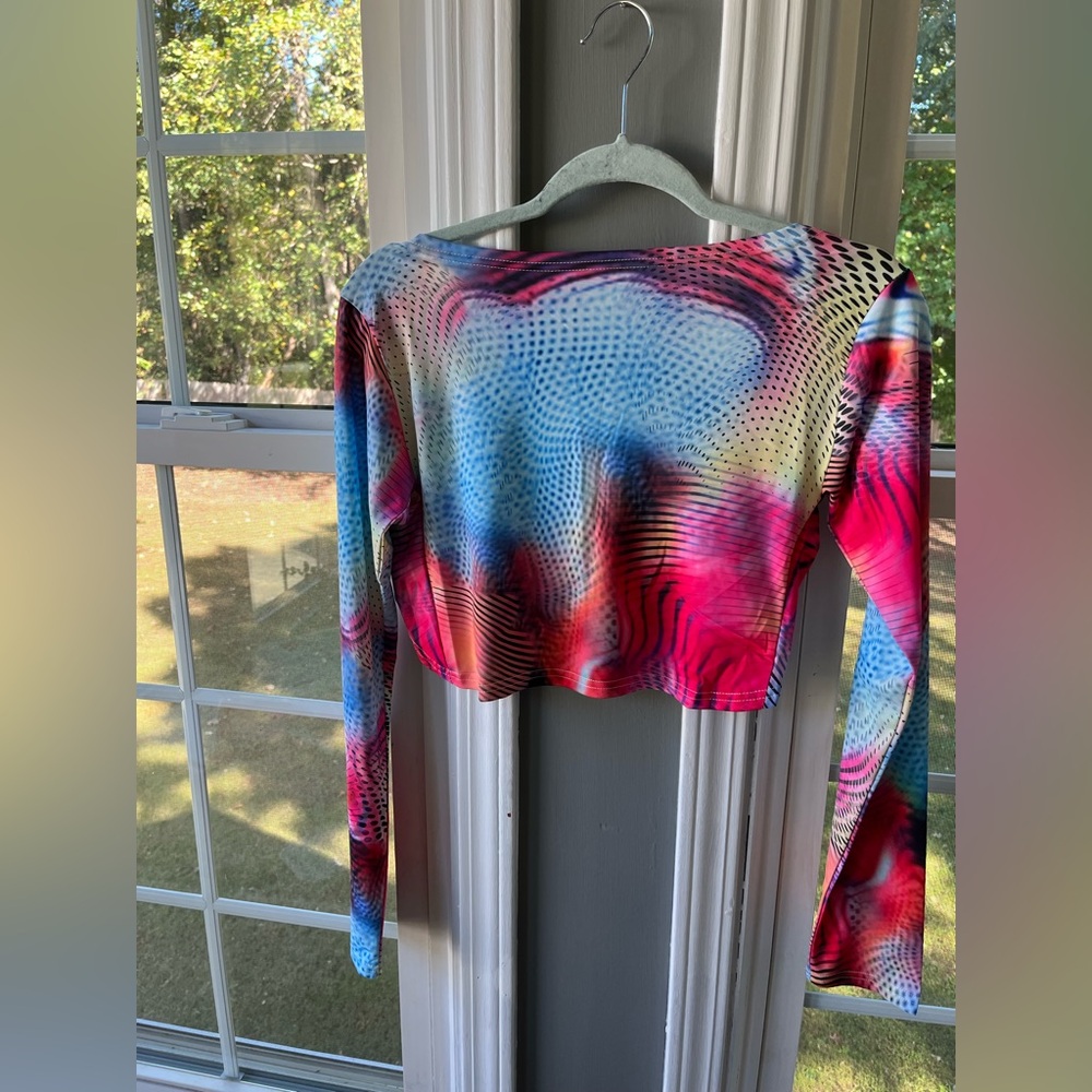 EDIKTED Kaleidoscope top - Picture 4 of 5